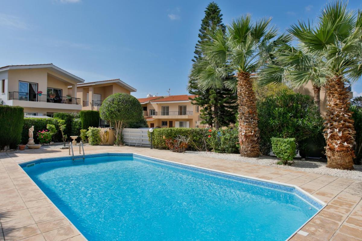 The Marilouize Apartment Peyia Exterior photo